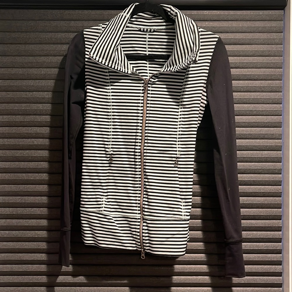 Lululemon zip up jacket